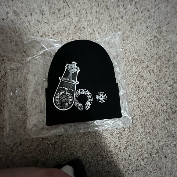 Black chrome hearts beanie